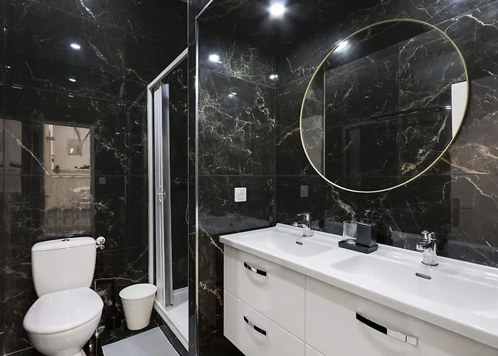 Sublime 2 Bedroom Flat In Apartman *